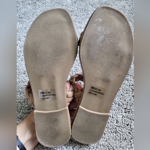 DV sandals - Picture 4 of 4